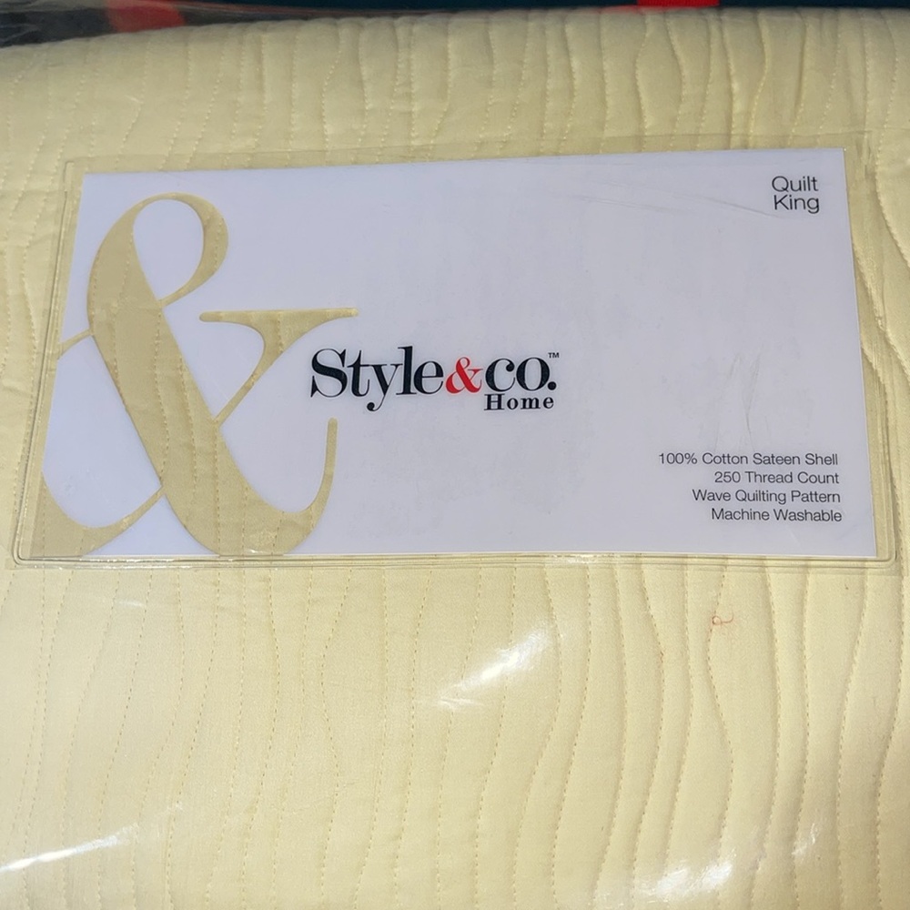 STYLE & CO. HOME WAVE KING QUILT NWT 
YELLOW 106x96 i - Picture 2 of 6